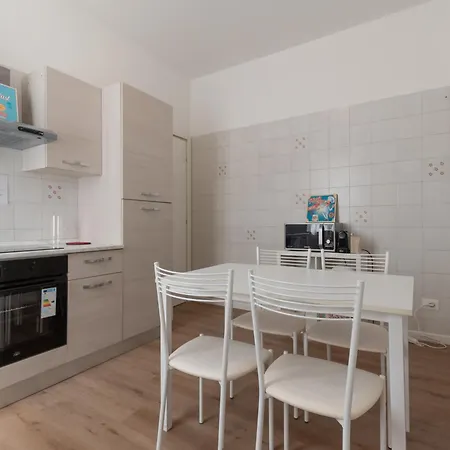 Quadrilocale Ospedale Civile 8 , 3 E Due Bagni Brescia