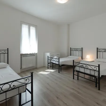 Quadrilocale Ospedale Civile 8 , 3 E Due Bagni Apartment Brescia