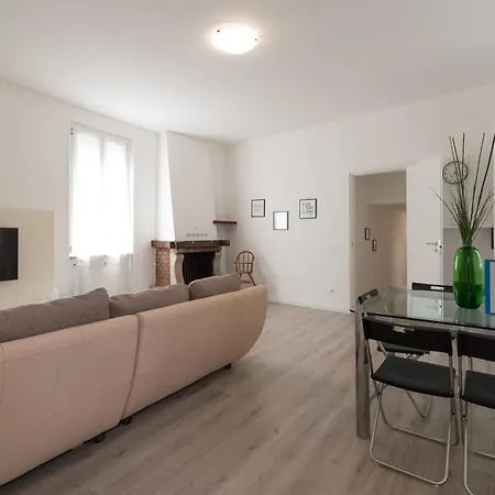 Quadrilocale Ospedale Civile 8 , 3 E Due Bagni Brescia