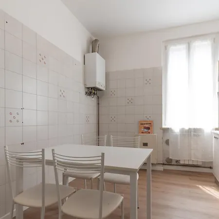 Quadrilocale Ospedale Civile 8 , 3 E Due Bagni Apartment *