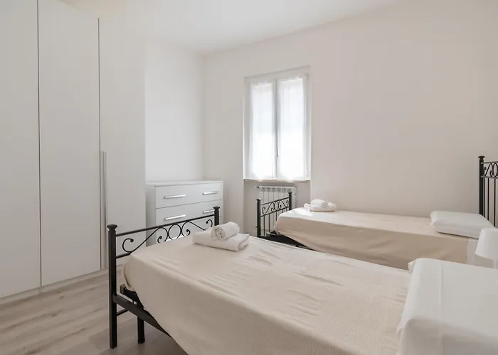 Quadrilocale Ospedale Civile 8 , 3 E Due Bagni * Brescia