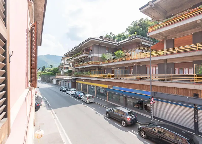 Apartment Quadrilocale Ospedale Civile 8 , 3 E Due Bagni Brescia