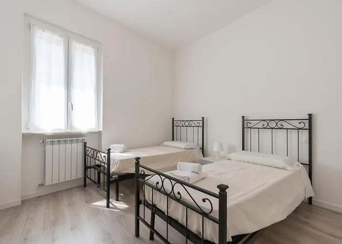 Apartment Quadrilocale Ospedale Civile 8 , 3 E Due Bagni