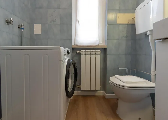 Apartment Quadrilocale Ospedale Civile 8 , 3 E Due Bagni