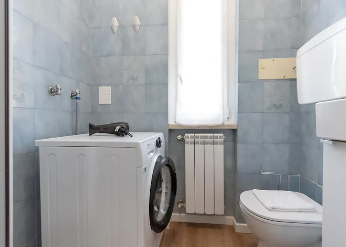 Quadrilocale Ospedale Civile 8 , 3 E Due Bagni *