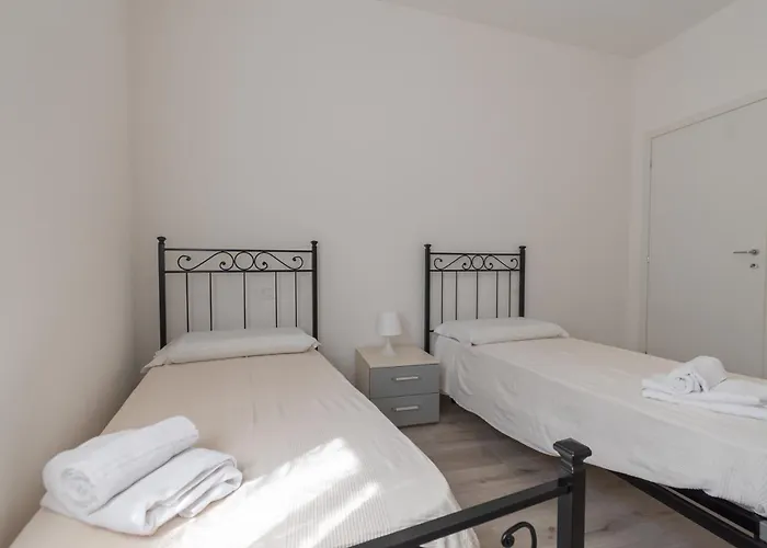 Quadrilocale Ospedale Civile 8 , 3 E Due Bagni شقة بريشا