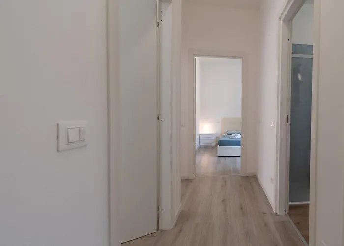 Apartment Quadrilocale Ospedale Civile 8 , 3 E Due Bagni Brescia